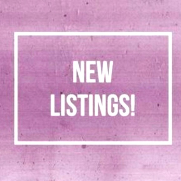 NEW LISTINGS - Picture 2 of 13